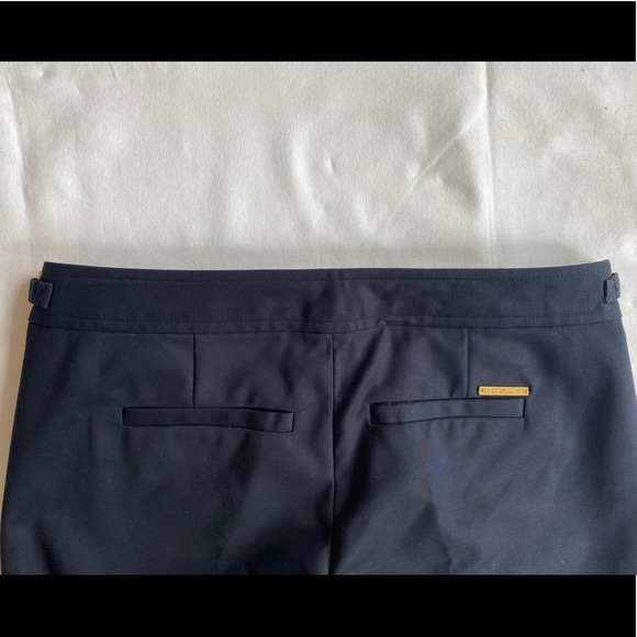 MICHAEL Michael Kors Navy pant w Gold Chain - Picture 7 of 8